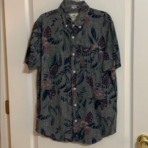 Hollister men’s shirt